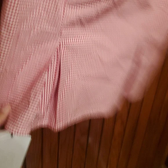 MORE TO COME SIZE MEDIUM Red Sleeveless Women's Top - Picture 4 of 11